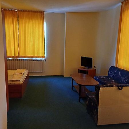 Hotel Интернационал à Kulata Extérieur photo