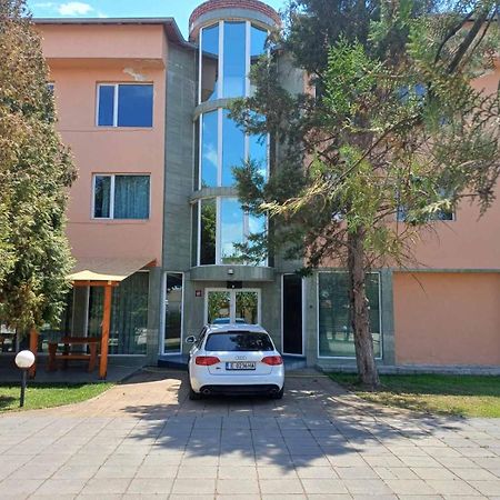 Hotel Интернационал à Kulata Extérieur photo