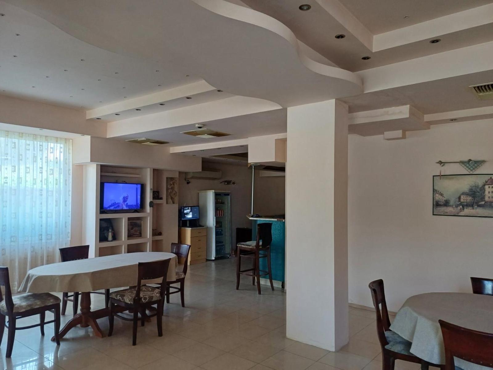 Hotel Интернационал à Kulata Extérieur photo