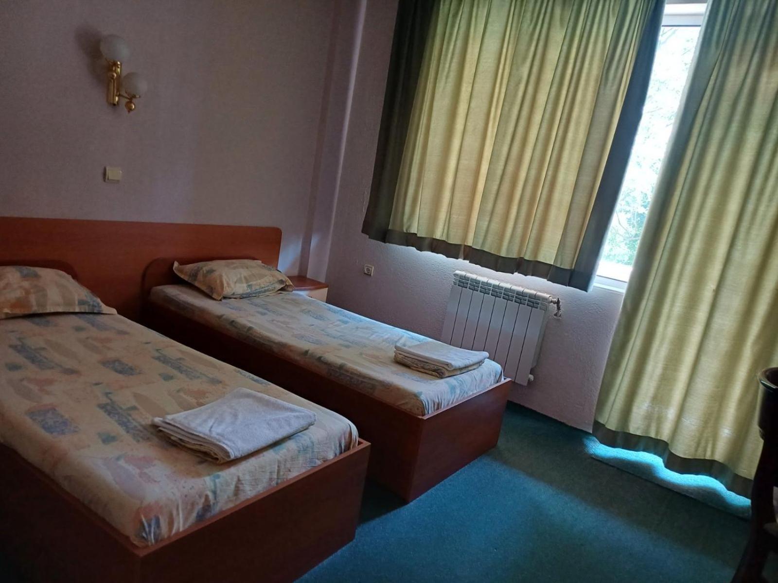 Hotel Интернационал à Kulata Extérieur photo